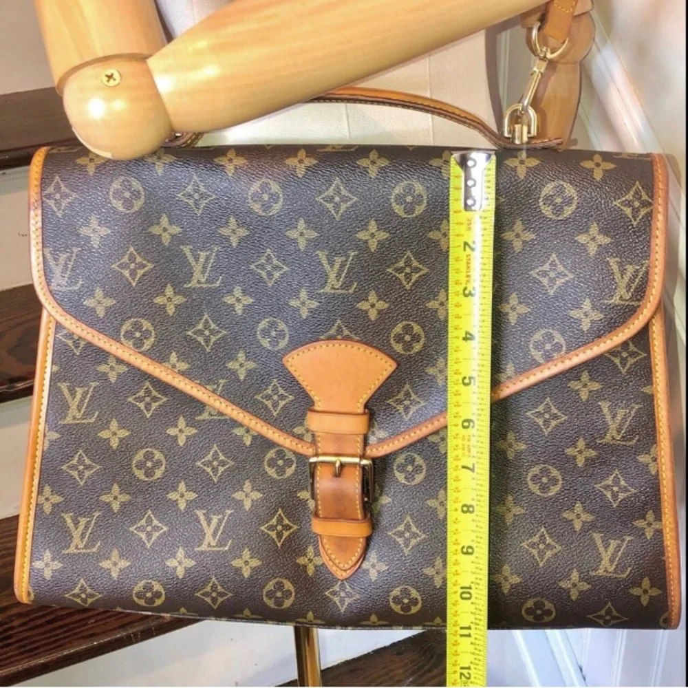 LOUIS VUITTON Beverly GM Monogram Business Laptop Computer Crossbody Bag